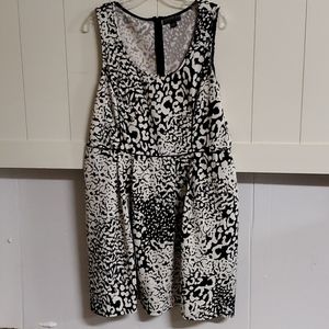 Sz. 3X Women"s Forever 21 Sleeveless Dress